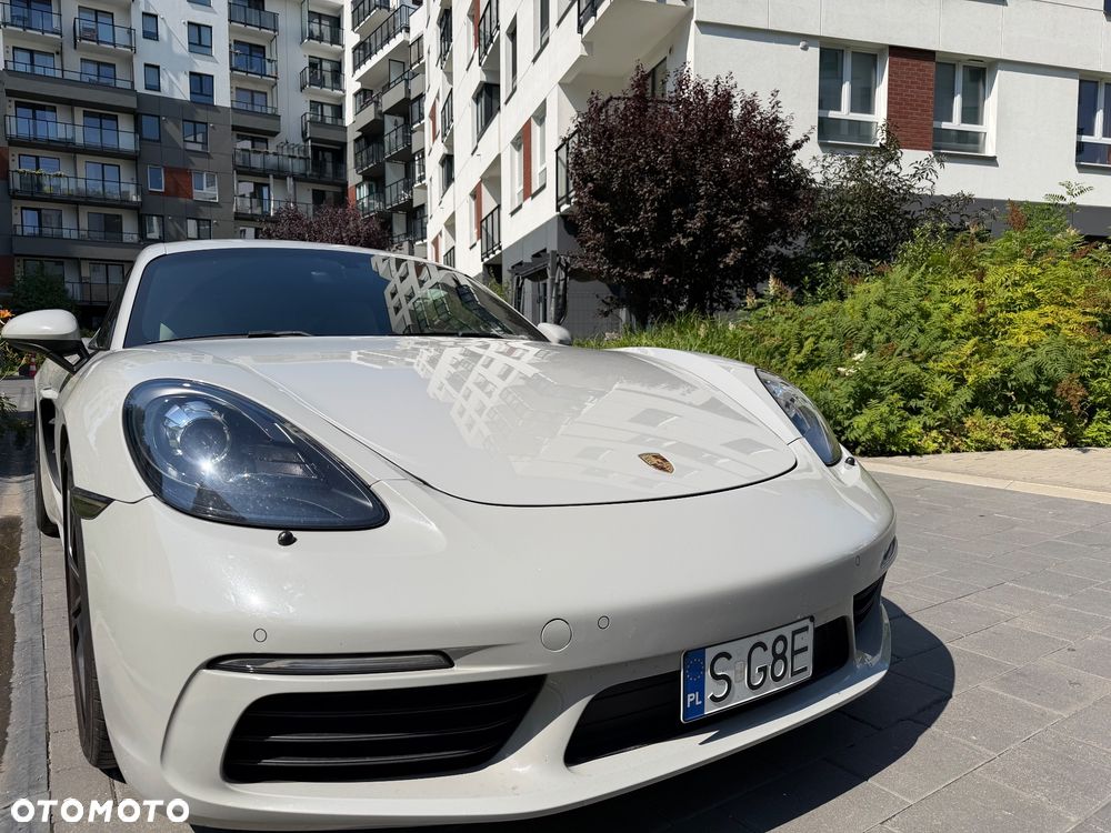 Porsche 718 Cayman - 3
