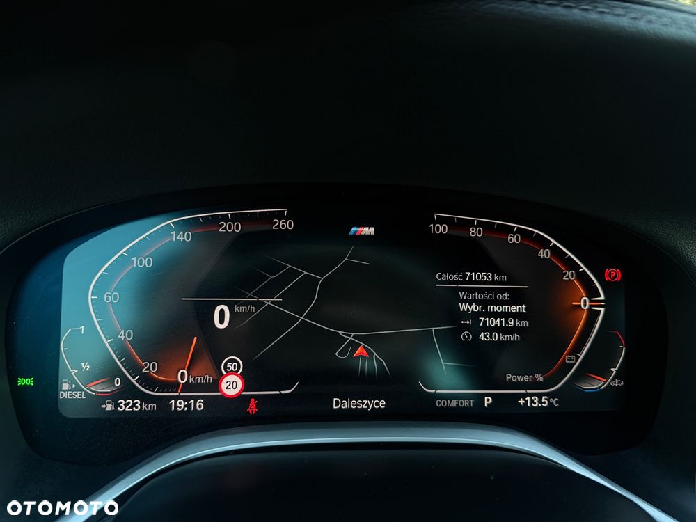 BMW Seria 7 730d xDrive mHEV - 24
