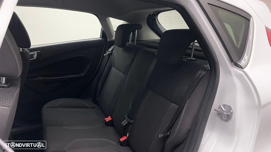 Ford Fiesta 1.5 TDCi Titanium - 35