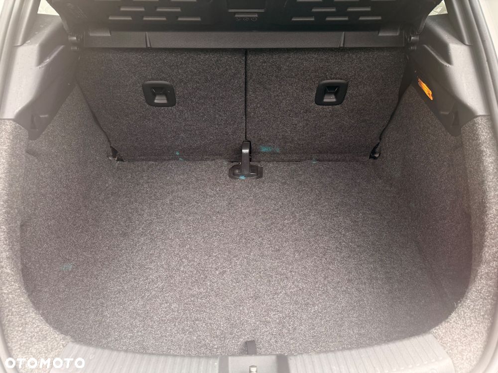 Volkswagen New Beetle - 11