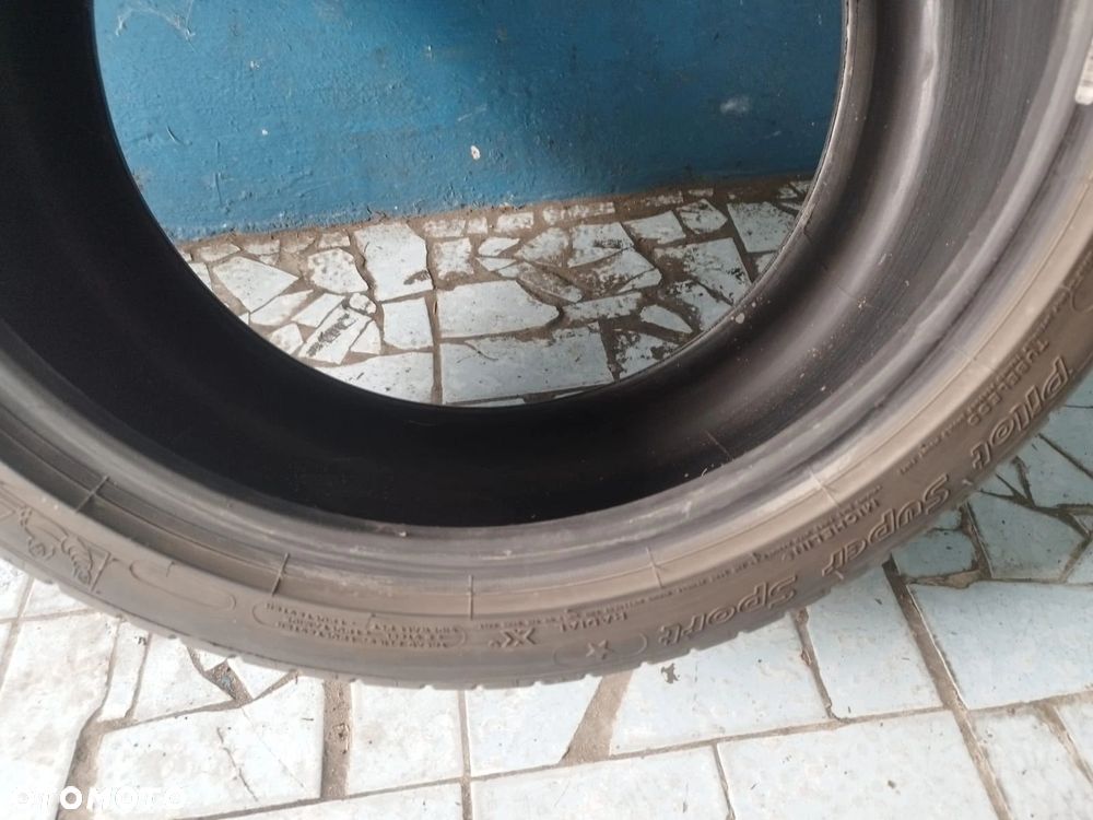 OPONA LATO MICHELIN PILOT SUPER SPORT 265/35 R19 98Y - 12