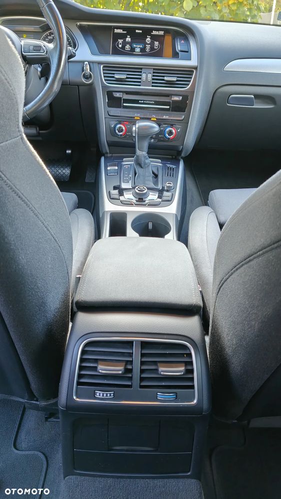 Audi A4 Limousine - 23