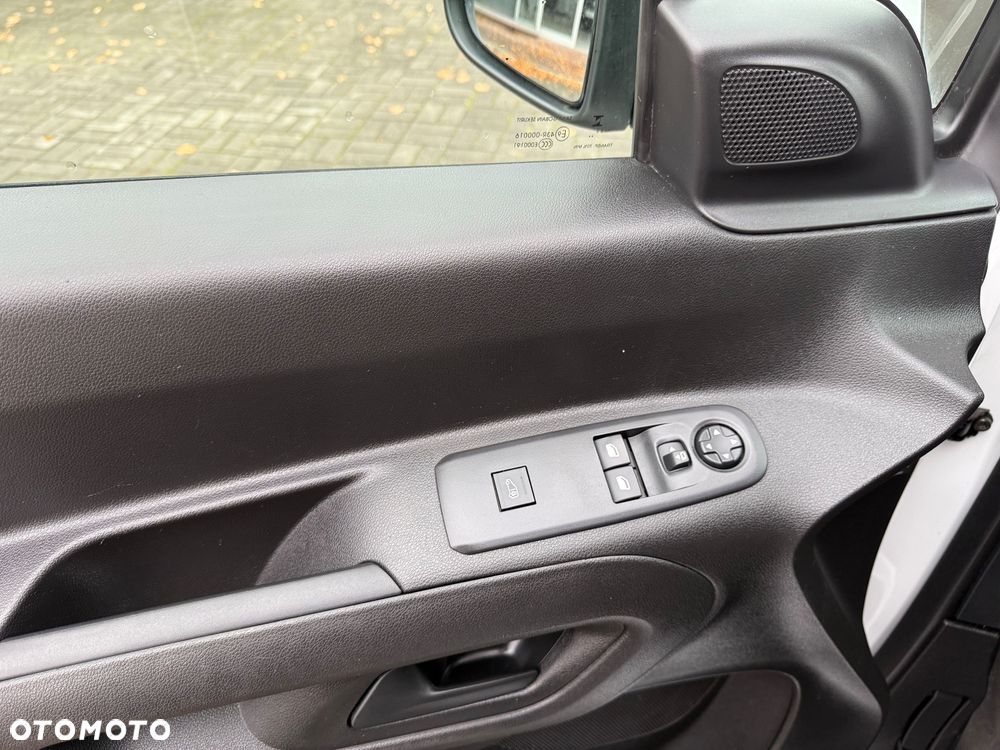 Toyota Proace City L2H1 Długi Maxi - 11