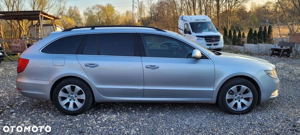 Skoda Superb 1.8 TSI FAMILY - 4