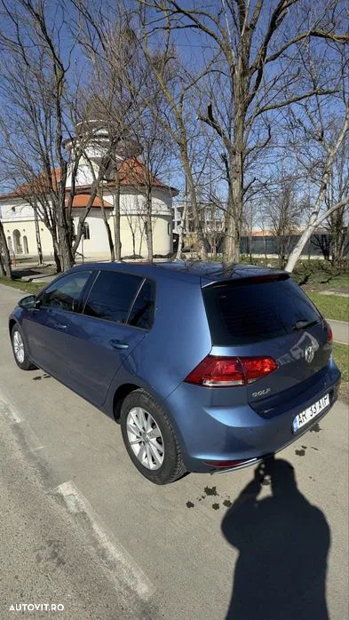 Volkswagen Golf 1.2 TSI BMT Comfortline - 8