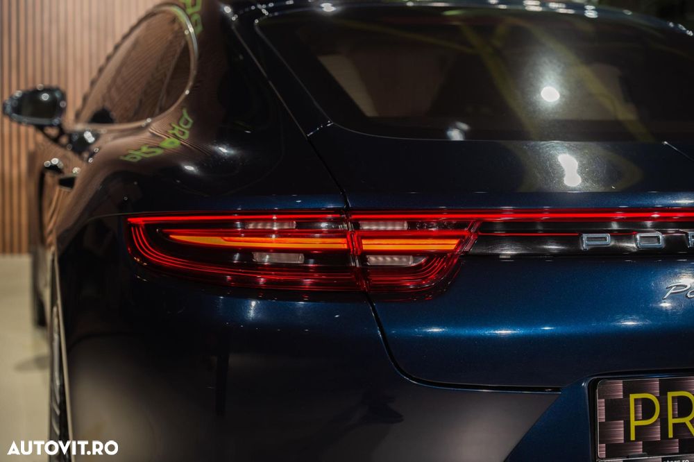 Porsche Panamera - 33