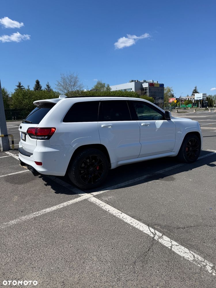 Jeep Grand Cherokee SRT - 7