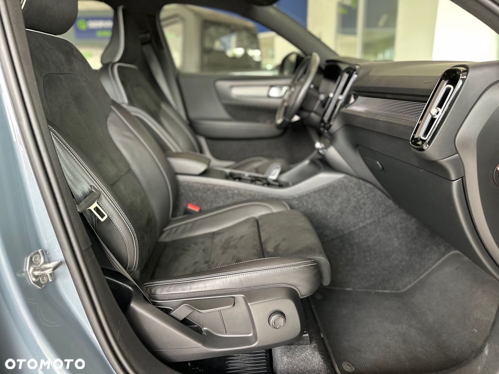 Volvo XC 40 T3 R-Design - 16
