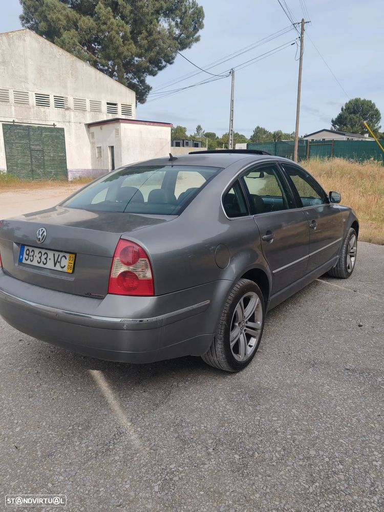 VW Passat 1.9 TDi Highline - 2