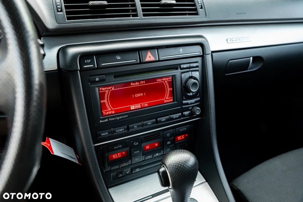 Audi A4 Avant 2.0 T FSI quattro tiptronic - 33