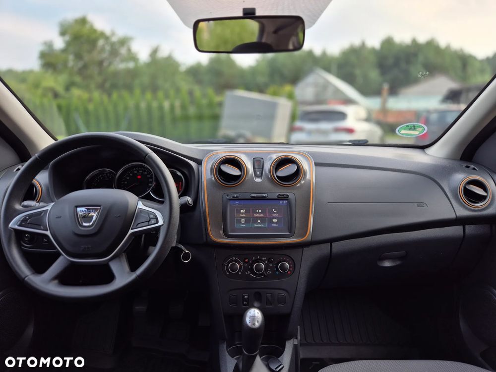 Dacia Sandero TCe 90 Celebration - 29