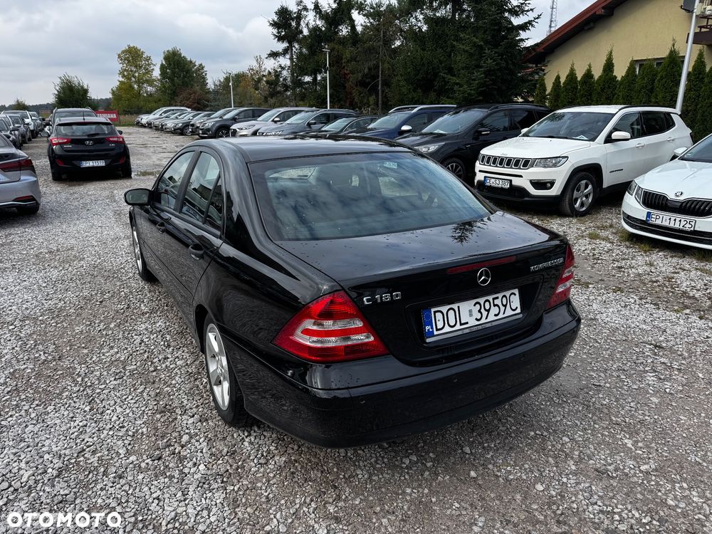 Mercedes-Benz Klasa C 180 Kompressor Avantgarde - 4