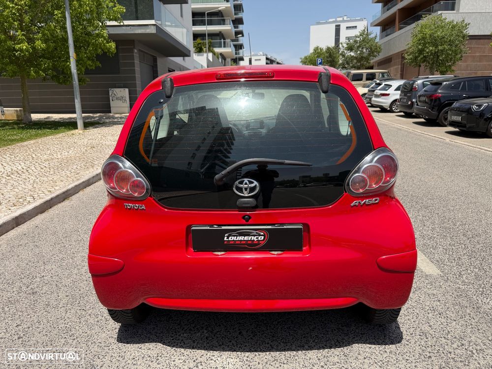 Toyota Aygo 1.0 Red Edition - 9