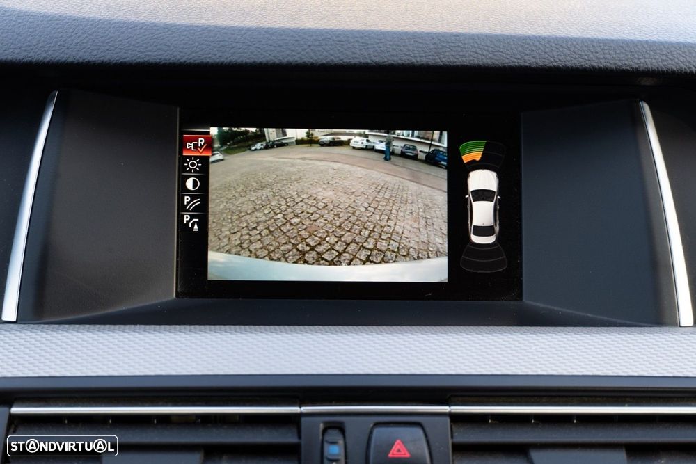 BMW 520 d ED Pack M - 23