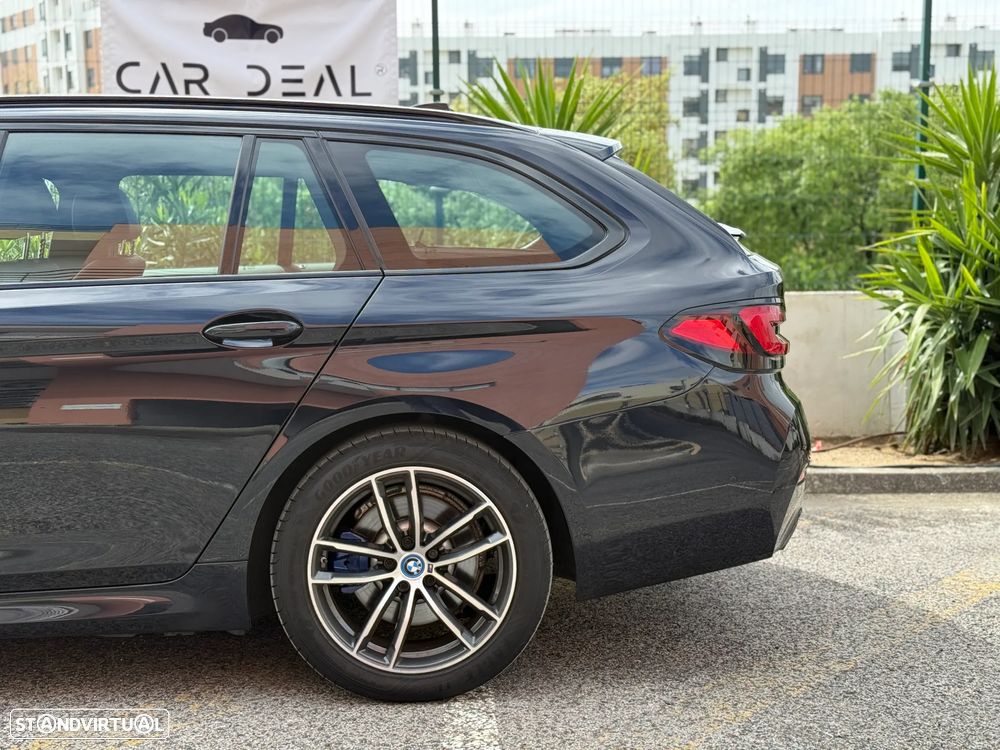 BMW 530 e Pack Desportivo M - 10