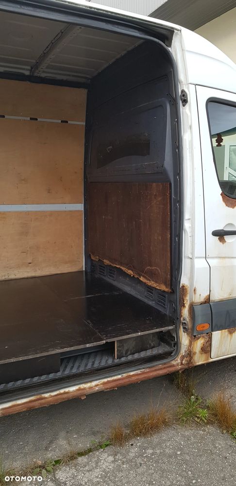 Mercedes-Benz Sprinter 318 - 8