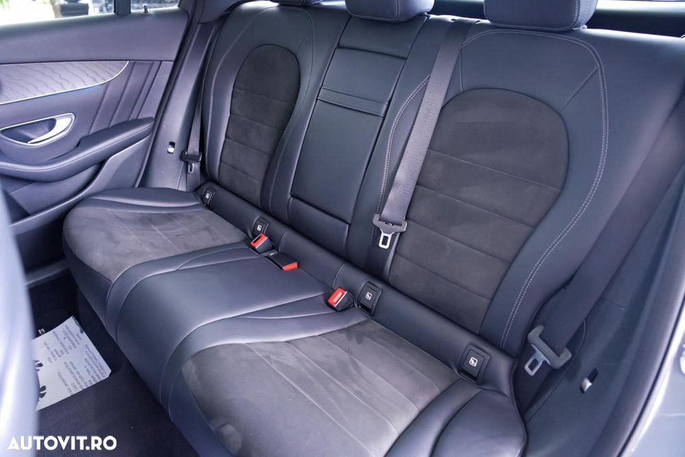 Mercedes-Benz GLC 350 e 4Matic 7G-TRONIC AMG Line - 24
