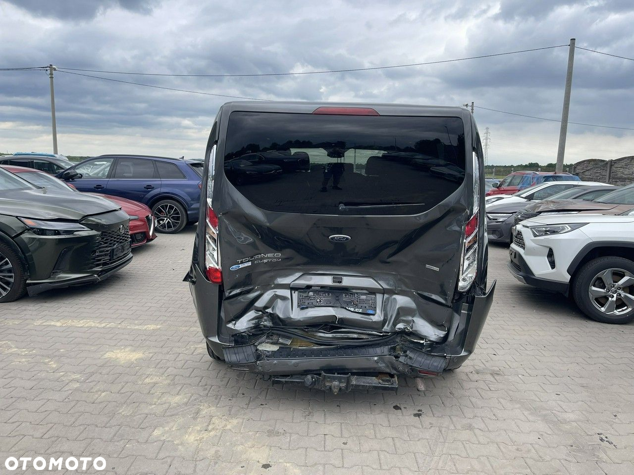 Ford Tourneo Custom - 4