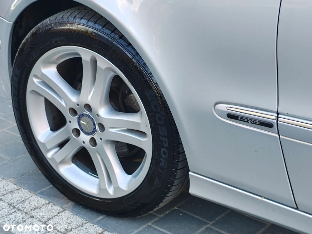 Mercedes-Benz Klasa E 220 CDI Automatik Avantgarde - 18