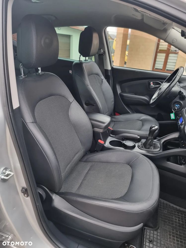 Hyundai ix35 2.0 Premium 2WD - 22