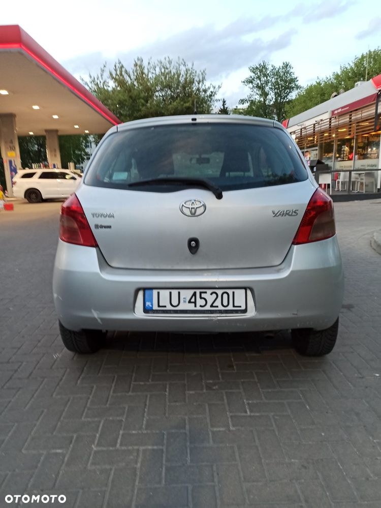 Toyota Yaris - 3