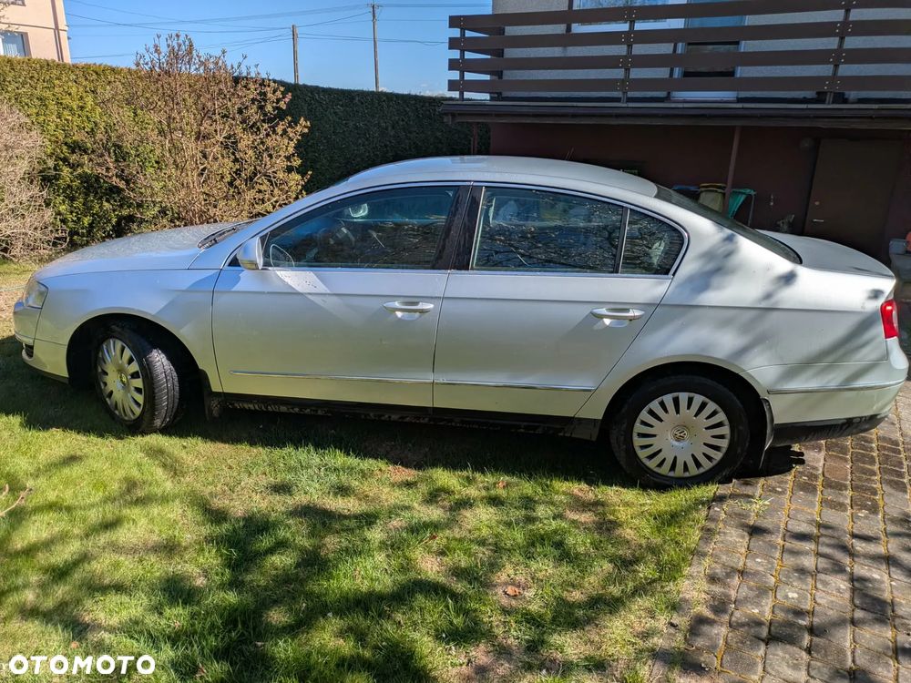 Volkswagen Passat 2.0 TDI Comfortline DSG - 1
