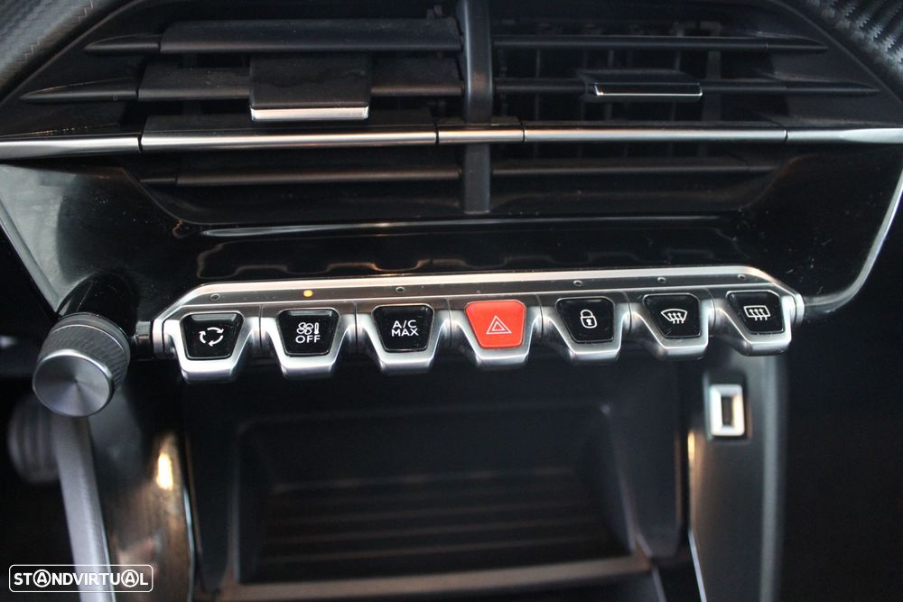 Peugeot 208 1.2 PureTech Active Pack - 18