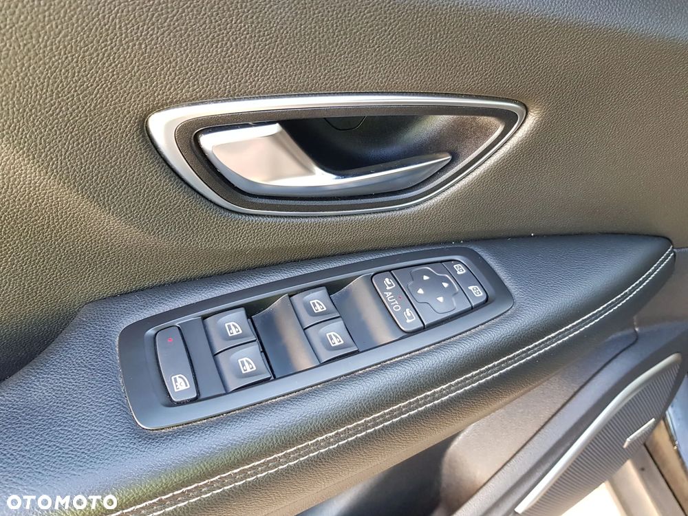 Renault Grand Scenic - 13