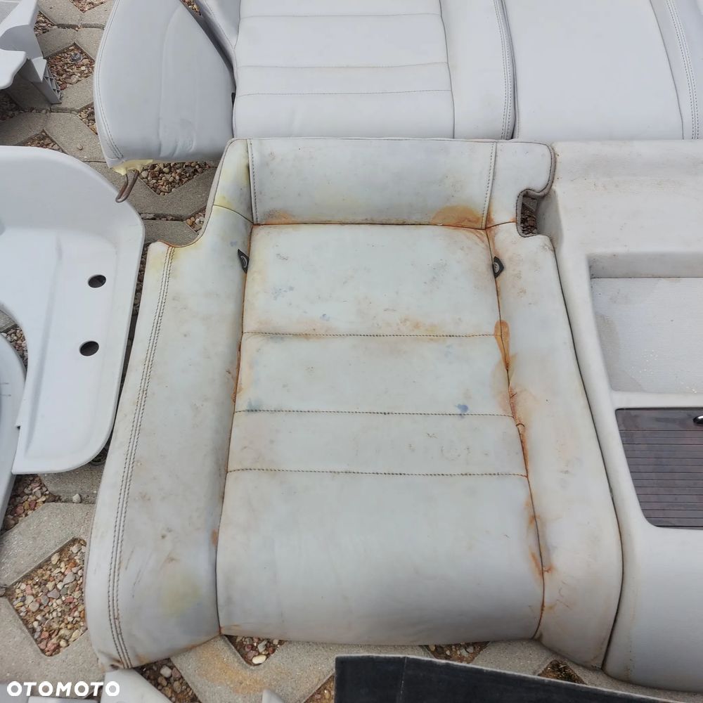 WNETRZE KOMPLETNE FOTELE KANAPA MERCEDES E W207 COUPE ORYGINAL DEMONTAZ BOCZKI DYWANY OSLONY PODLOKIETNIK - 24