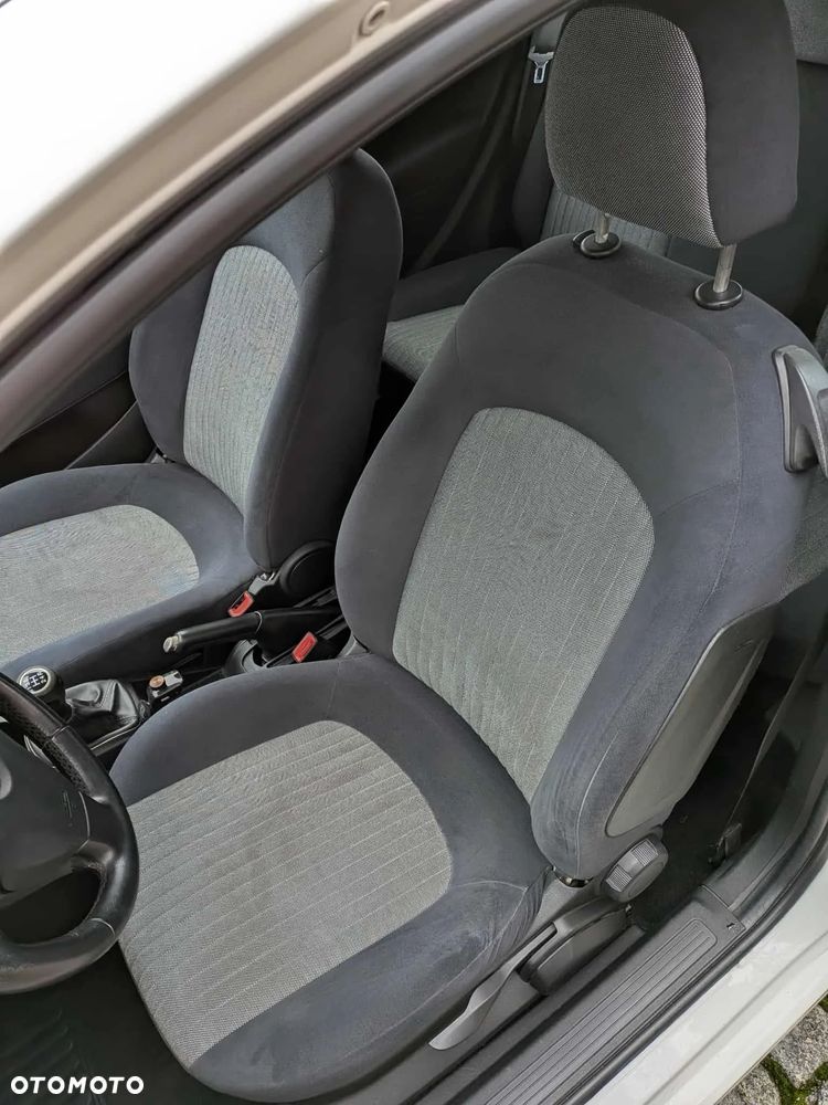 Fiat Grande Punto - 7