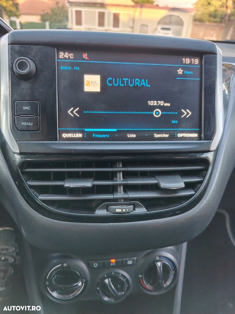 Peugeot 208 1.2 L PureTech Active - 7