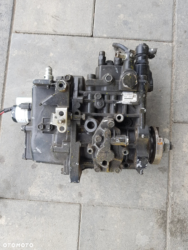 yanmar 4tnv88 bez nastawnika pompa wtryskowa
