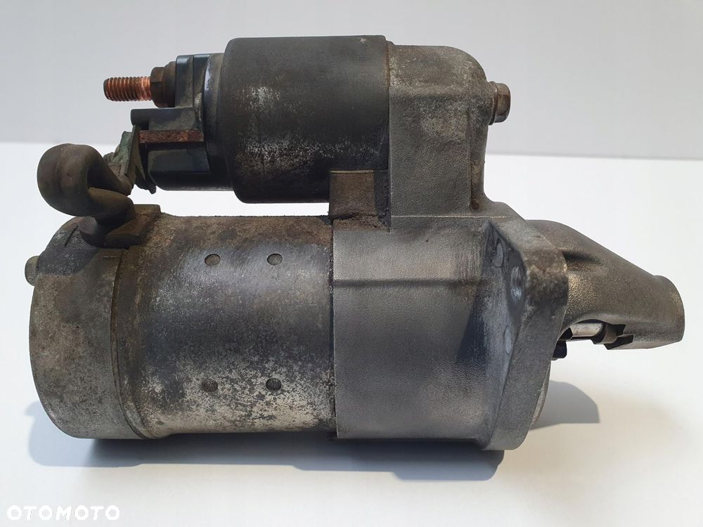 ROZRUSZNIK Opel Astra III H 1.8 16V 55556130 HITACHI - 3