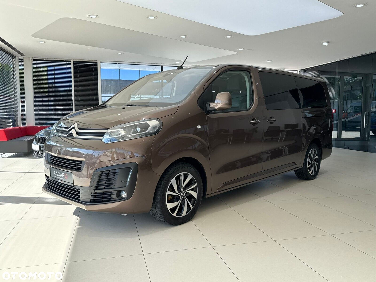 Citroën SpaceTourer 2.0 BlueHDi XL Shine - 2