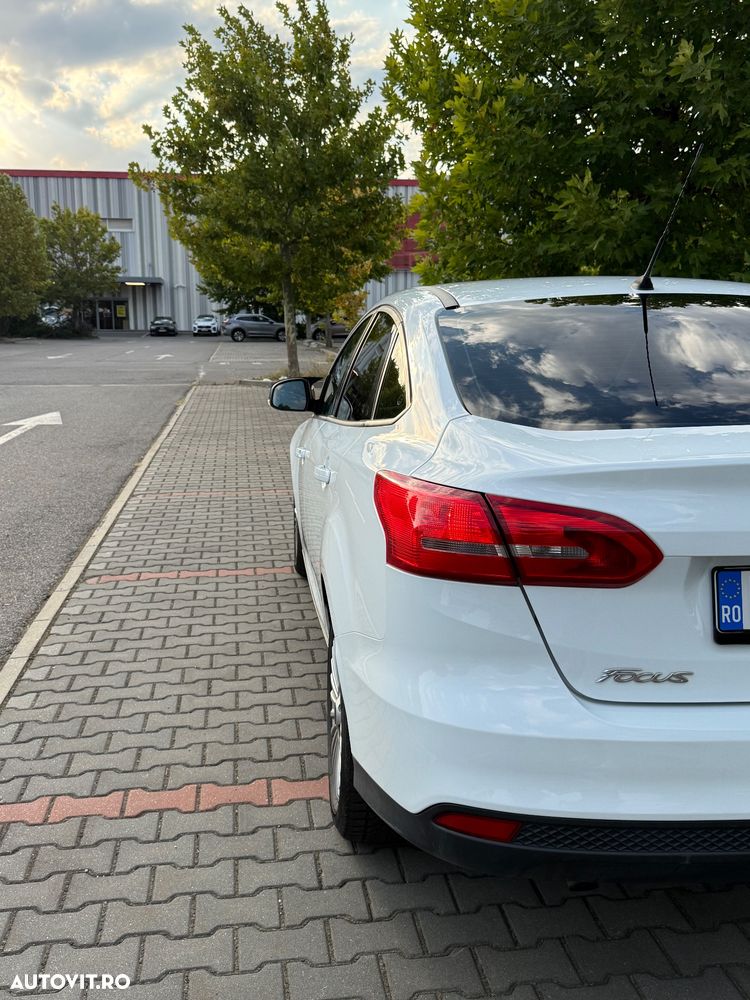Ford Focus 1.5 TDCi Titanium - 6