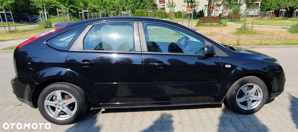 Ford Focus 1.6 Trend - 4