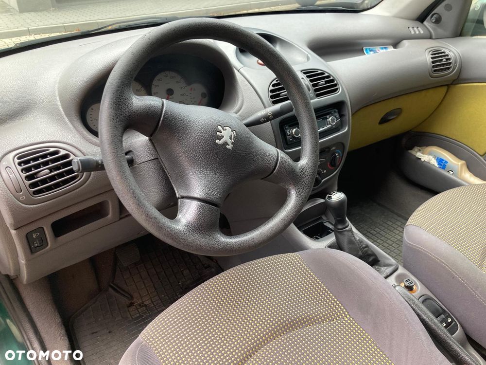 Peugeot 206 - 4