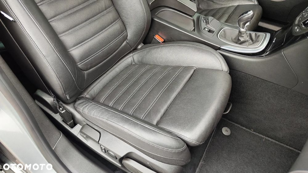 Opel Insignia 2.0 CDTI ecoFLEX Start/Stop Sport - 32