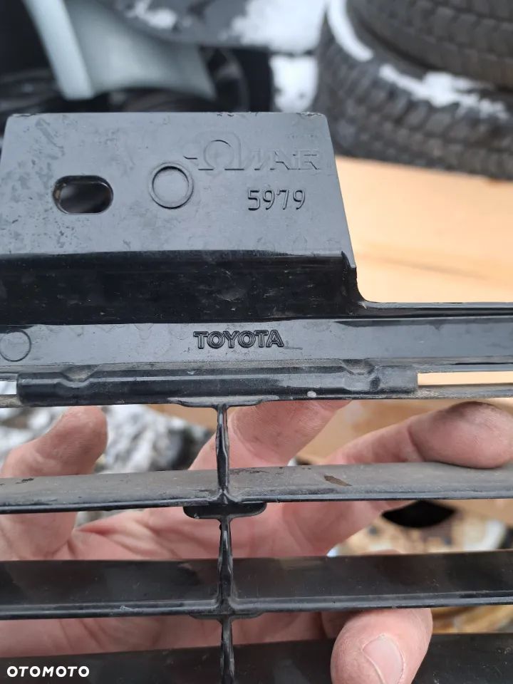 Kratka środkowa Toyota Auris II lift 53112-02670 53112-02680 - 3