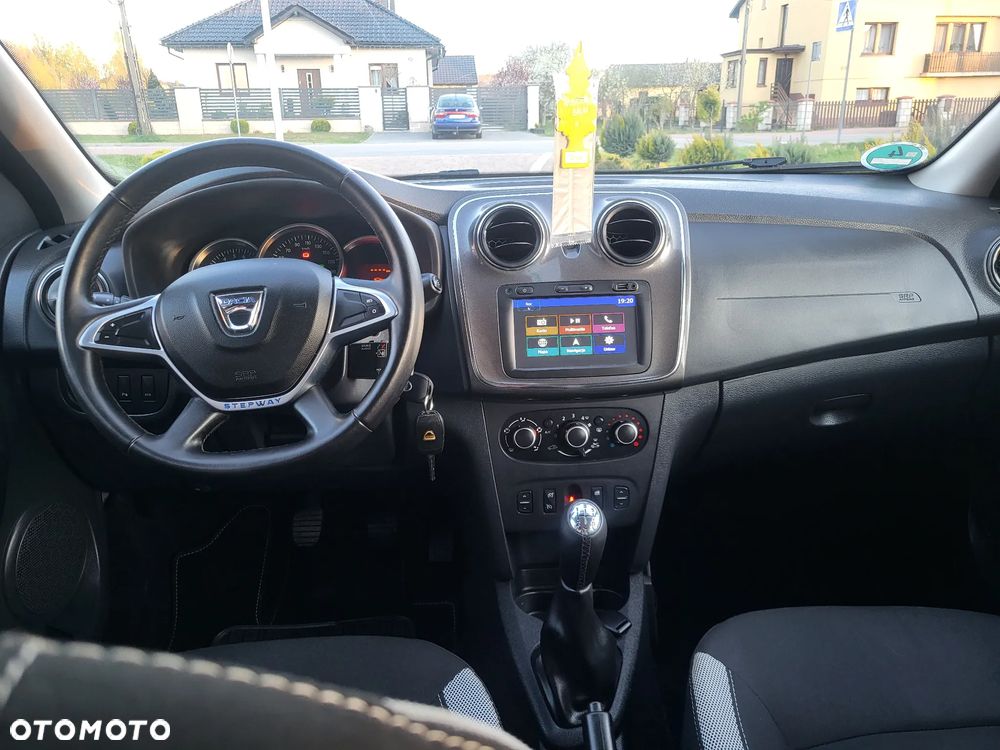 Dacia Sandero TCe 90 S&S Laureate - 14