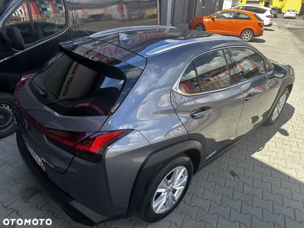Lexus UX 250h Elegance 2WD - 16