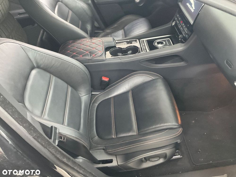 Jaguar F-Pace 20d AWD Prestige - 30