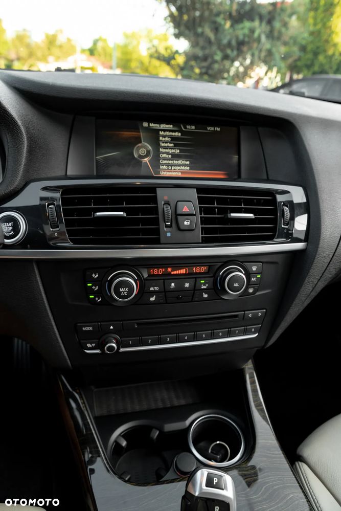 BMW X3 xDrive28i Sport-Aut M Sport - 25
