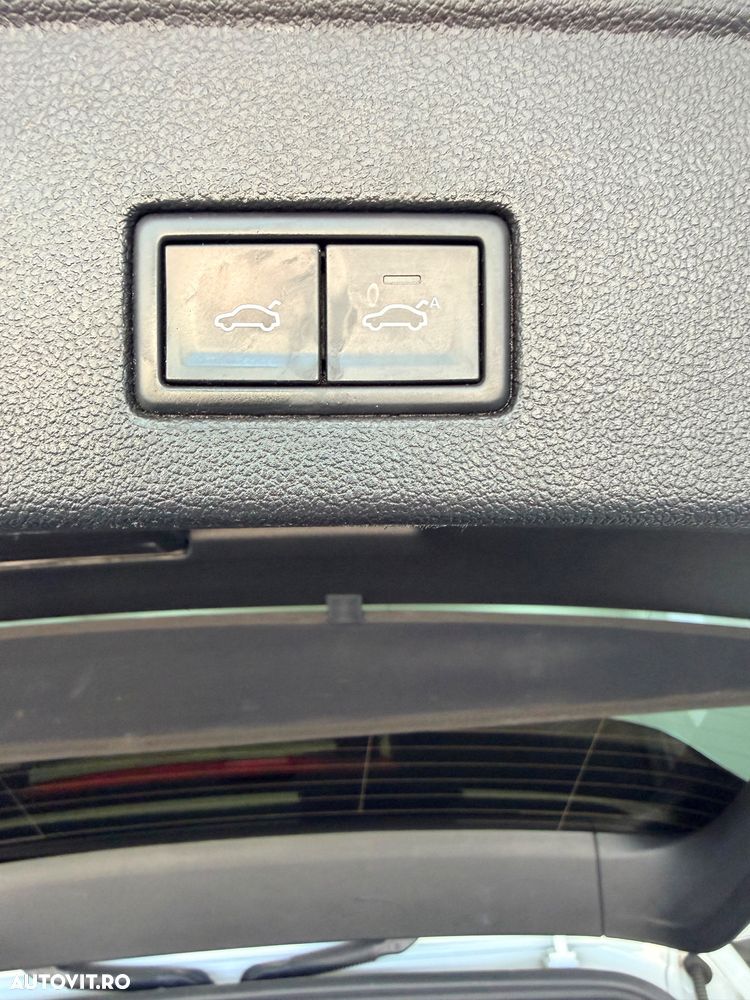 Volkswagen Touareg 3.0 V6 TDI 4Motion DPF Automatik R-Line - 11