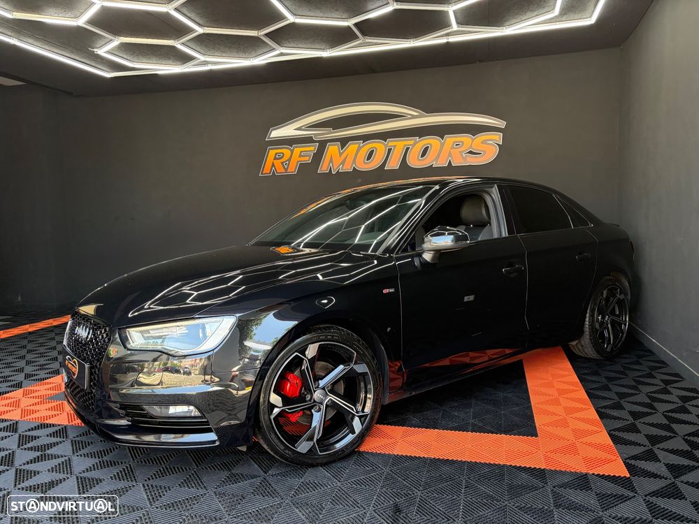 Audi A3 Limousine 2.0 TDI S line Sport Pack - 17