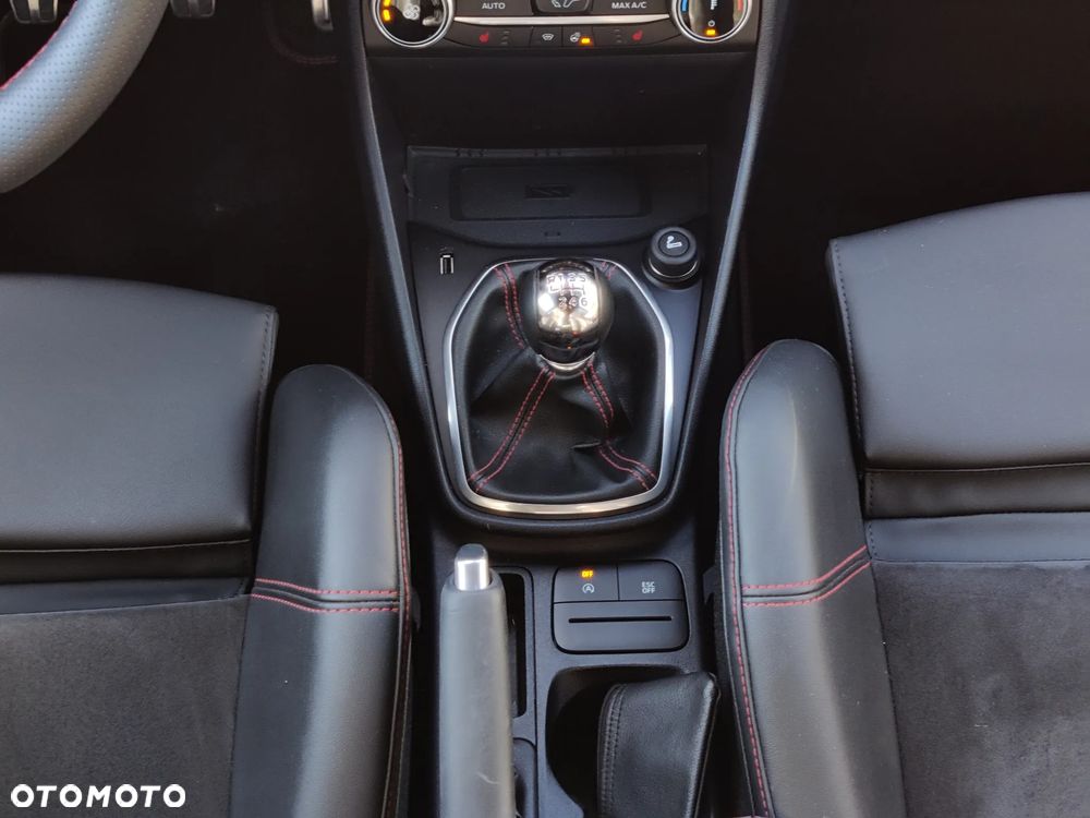 Ford Fiesta 1.5 EcoBoost S&S ST X - 15