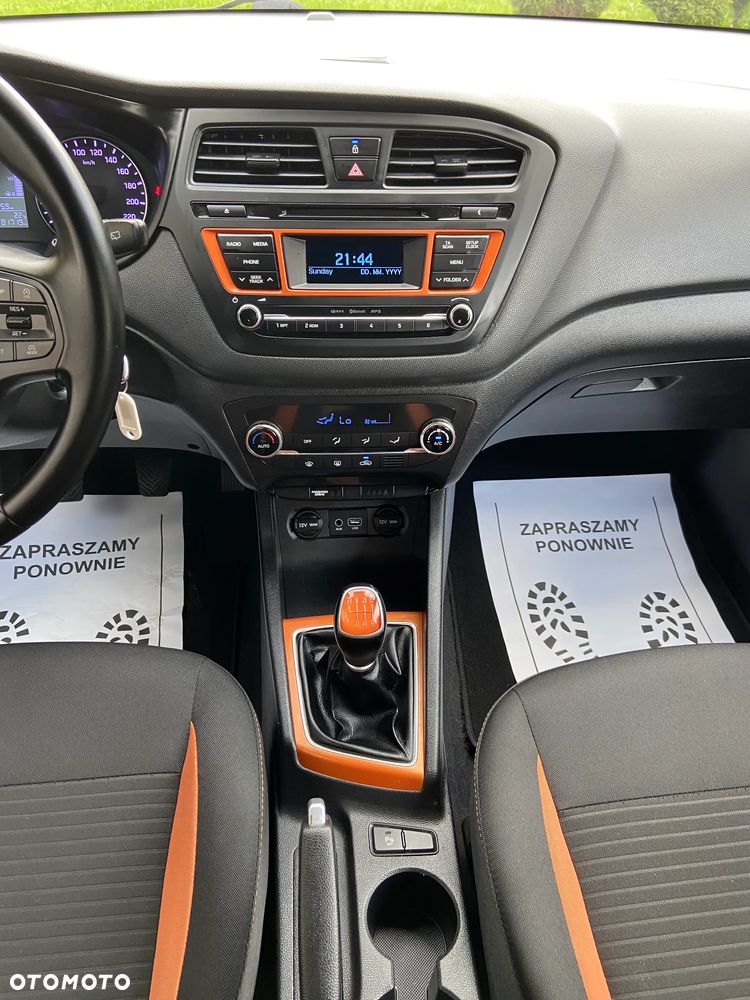 Hyundai i20 - 18