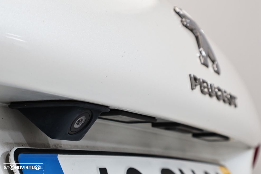 Peugeot 2008 1.6 BlueHDi Active - 29