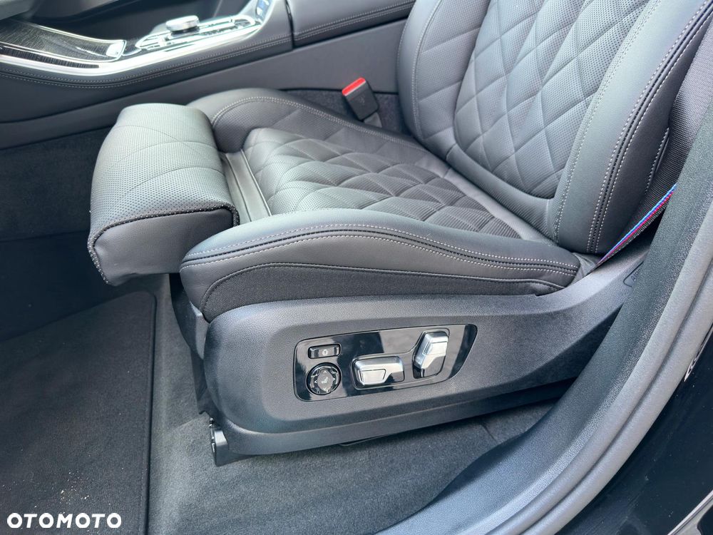 BMW X5 xDrive40i mHEV sport - 24