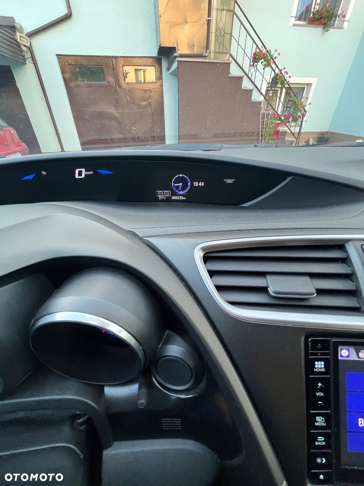 Honda Civic 1.8 i-VTEC Sport - 14
